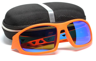 Sun glasses for mountaineering and climbing