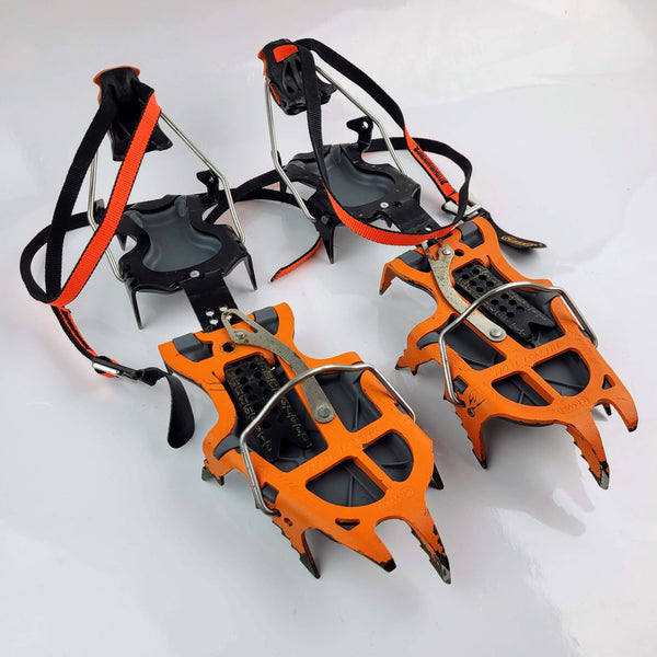 Alpinist Tech Crampons DEMO