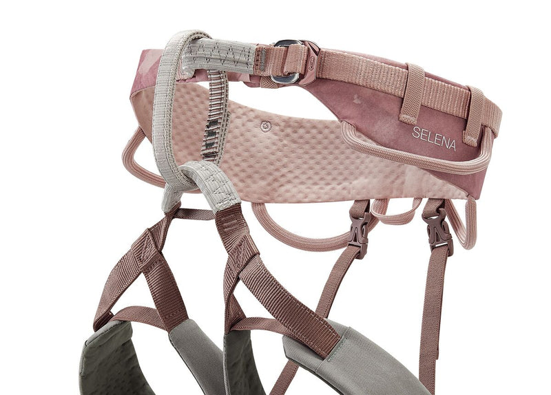 Selena Harness